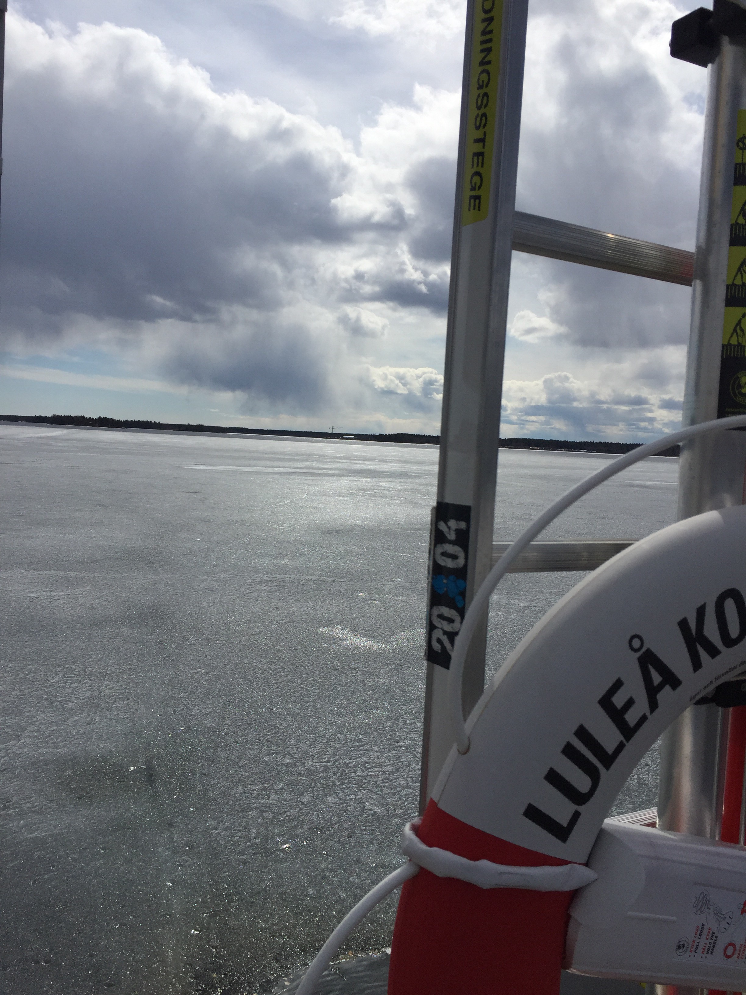 C97FF9D6-4B56-4934-9159-9699C87BA371