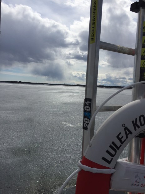 C97FF9D6-4B56-4934-9159-9699C87BA371